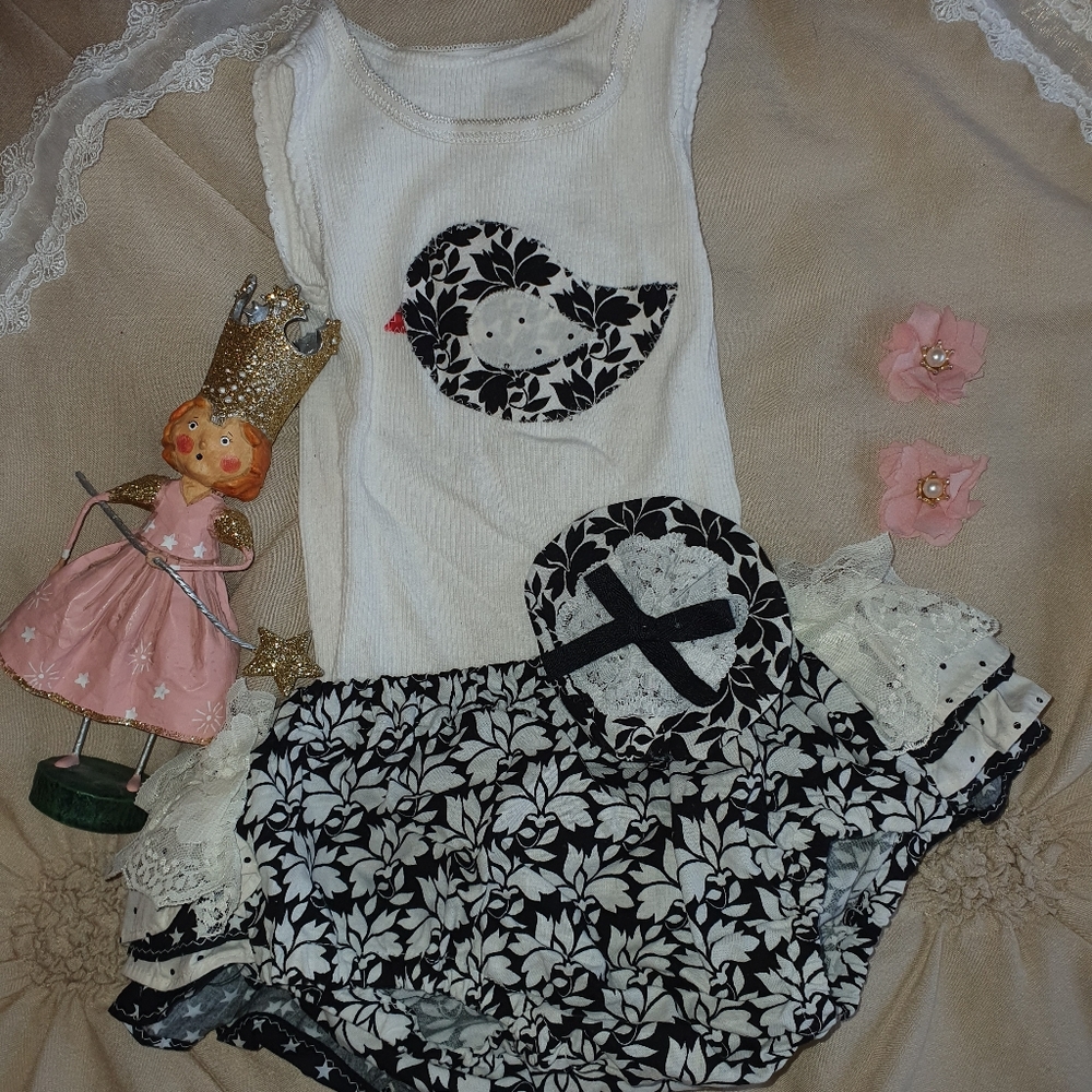 2 piece set - frilly bloomers with matching top